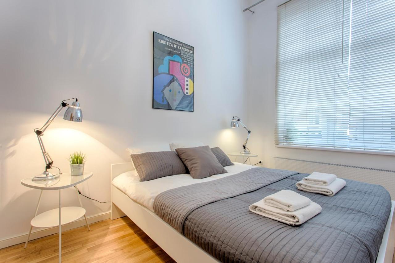 Tyzenhauz Apartments Economy Krasków Exteriör bild