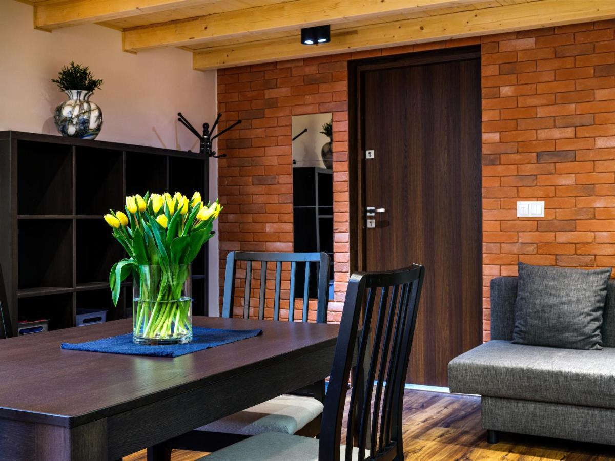 Tyzenhauz Apartments Economy Krasków Exteriör bild