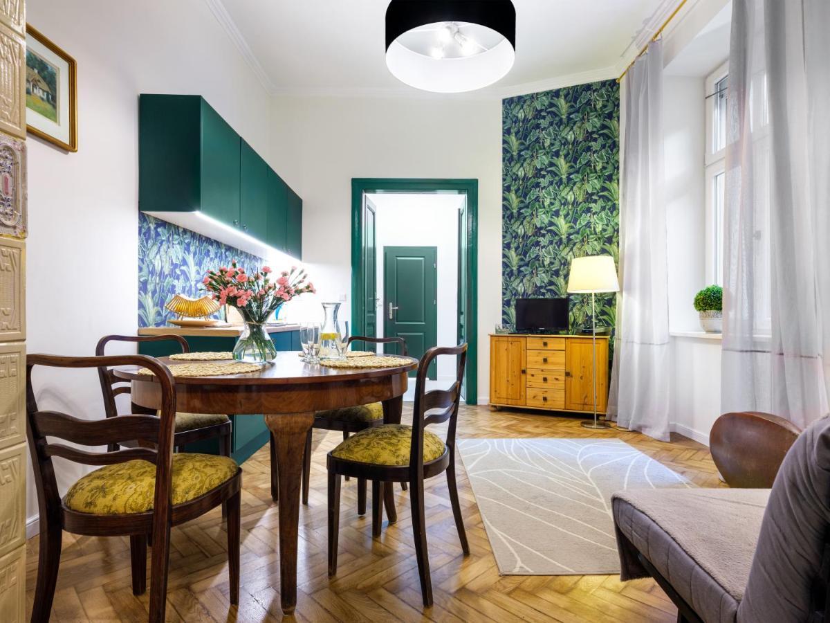 Tyzenhauz Apartments Economy Krasków Exteriör bild